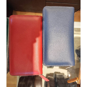 Ladies Smooth Zip-Around Wallet Bag